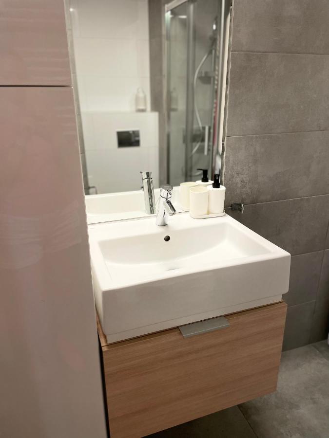 Apartament Golden Tulip เมียนซิดดรอแย ภายนอก รูปภาพ